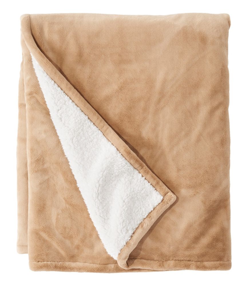Wicked Plush Sherpa Throw - US 9199
