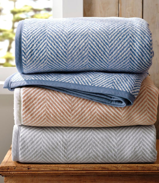 ChappyWrap Cozy Throw Blanket, Herringbone - US 7348
