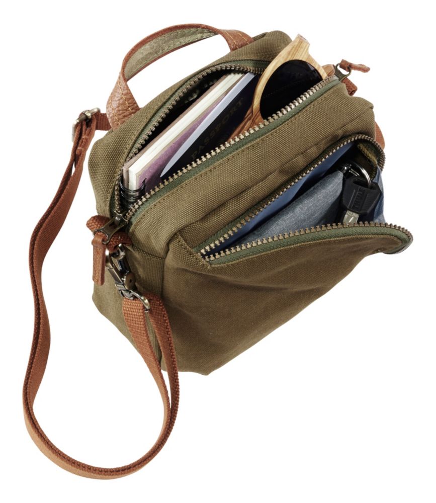 Essential Crossbody Bag - US 9015