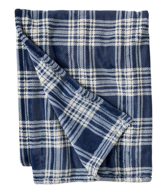 Wicked Plush Throw, Plaid - US 6294